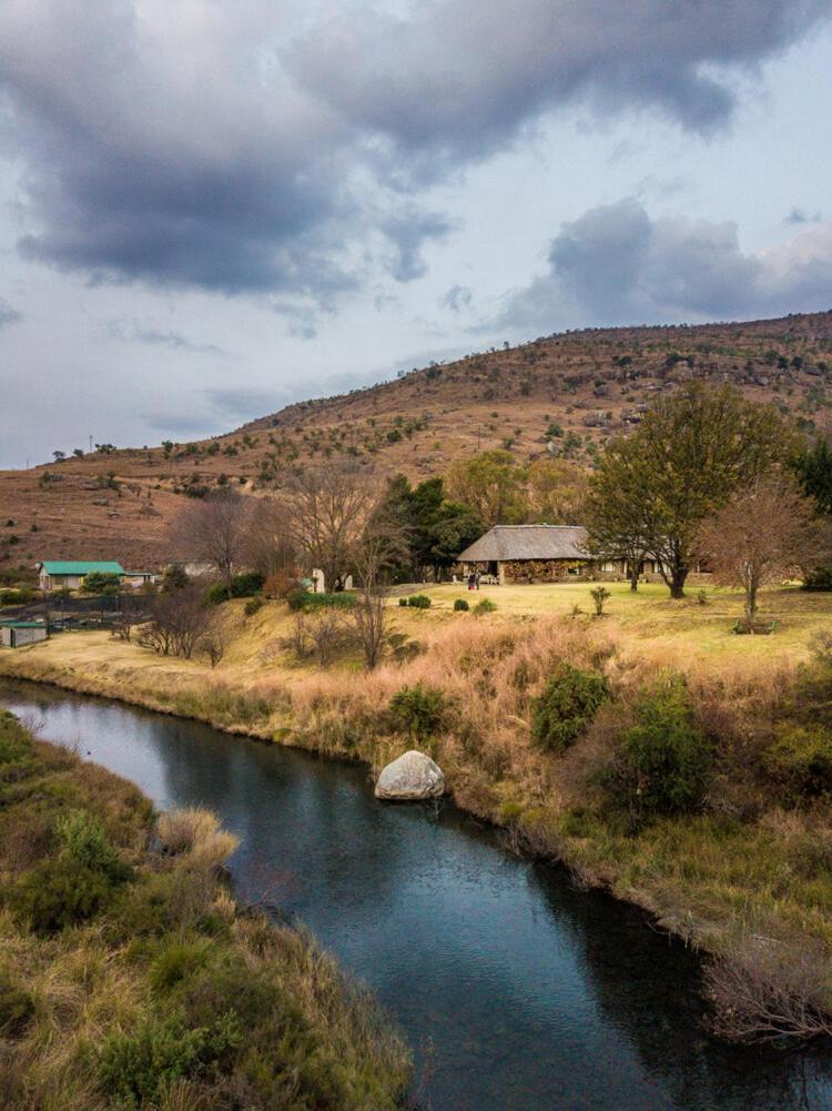Lolambazo Country House & Cottage - Giants Castle Drakensberg Mahlutshini Room photo